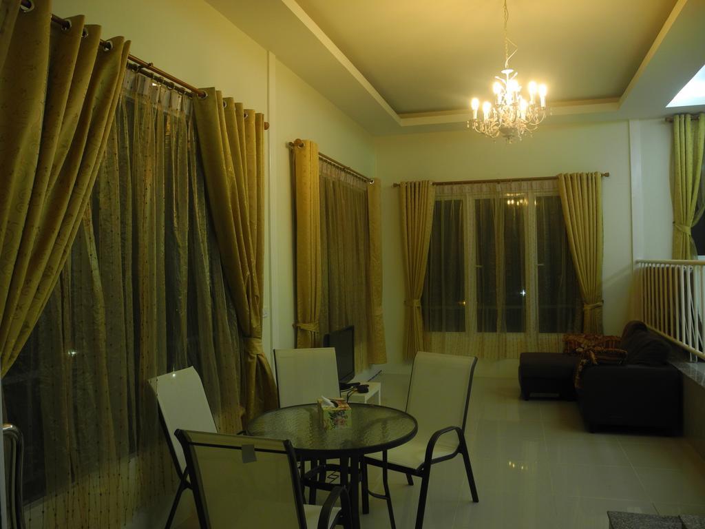 Wind Hills Hotel Nakhon Ratchasima Ruang foto